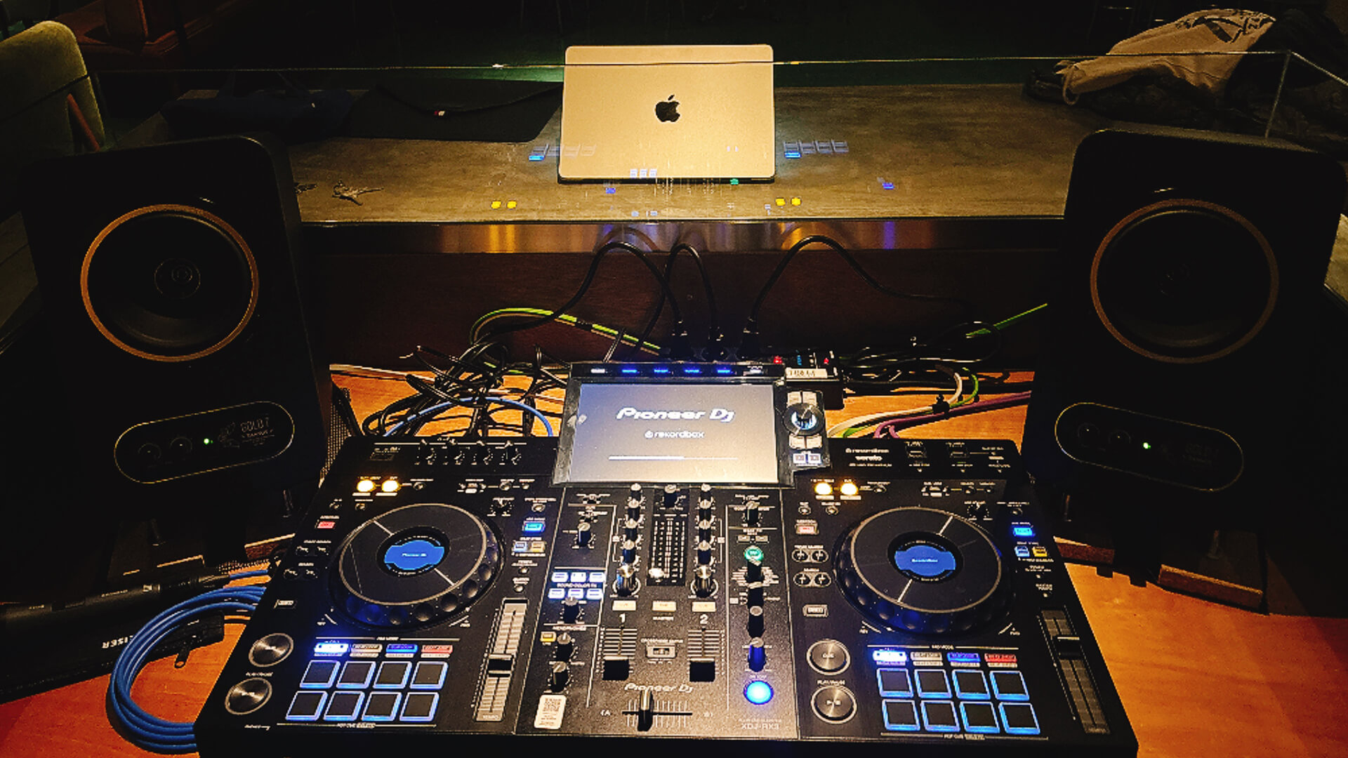 松本 MUSIC BAR - S triad 音響施工写真4