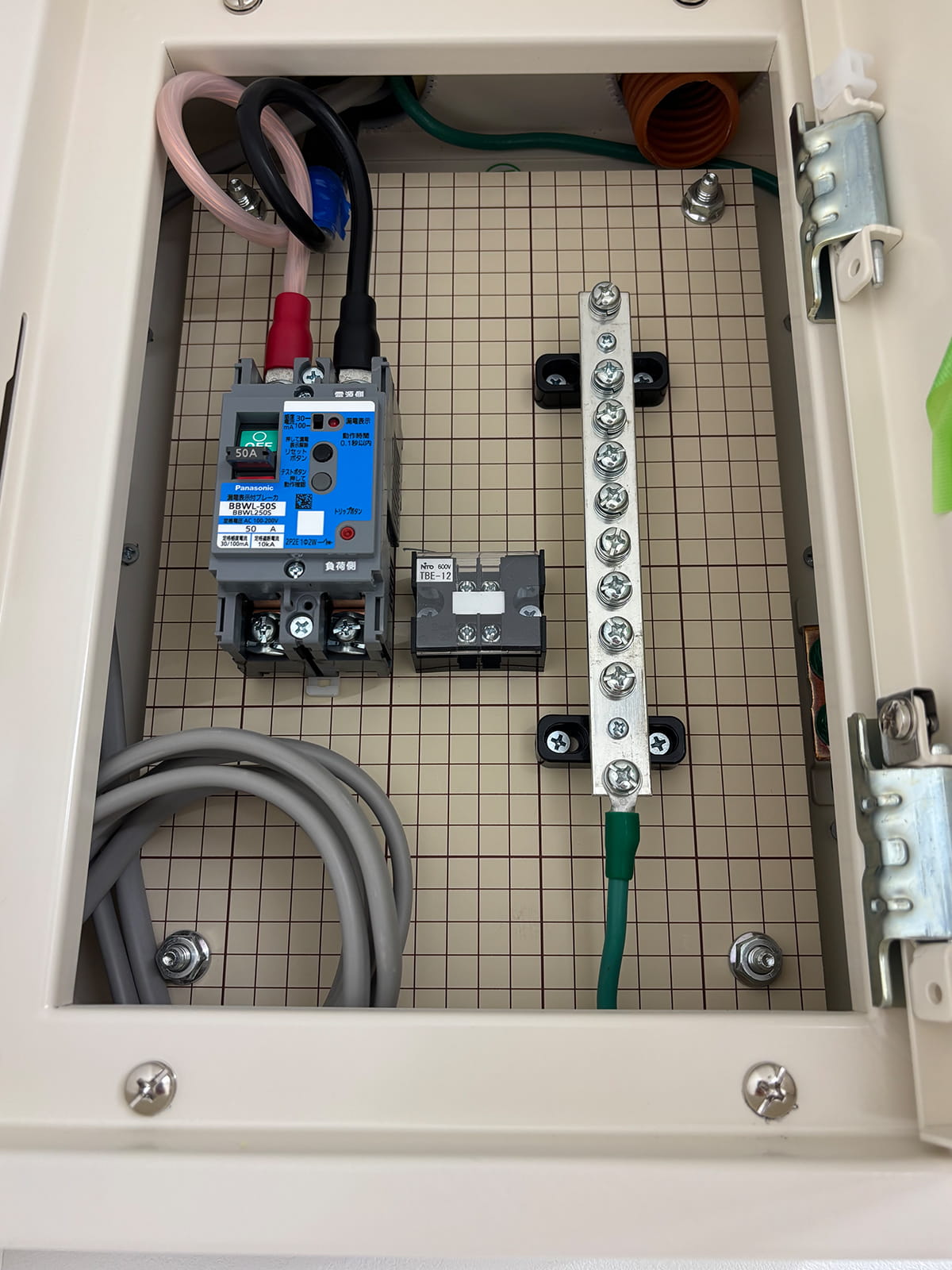 向ヶ丘遊園 内視鏡クリニック 電気設備施工写真3